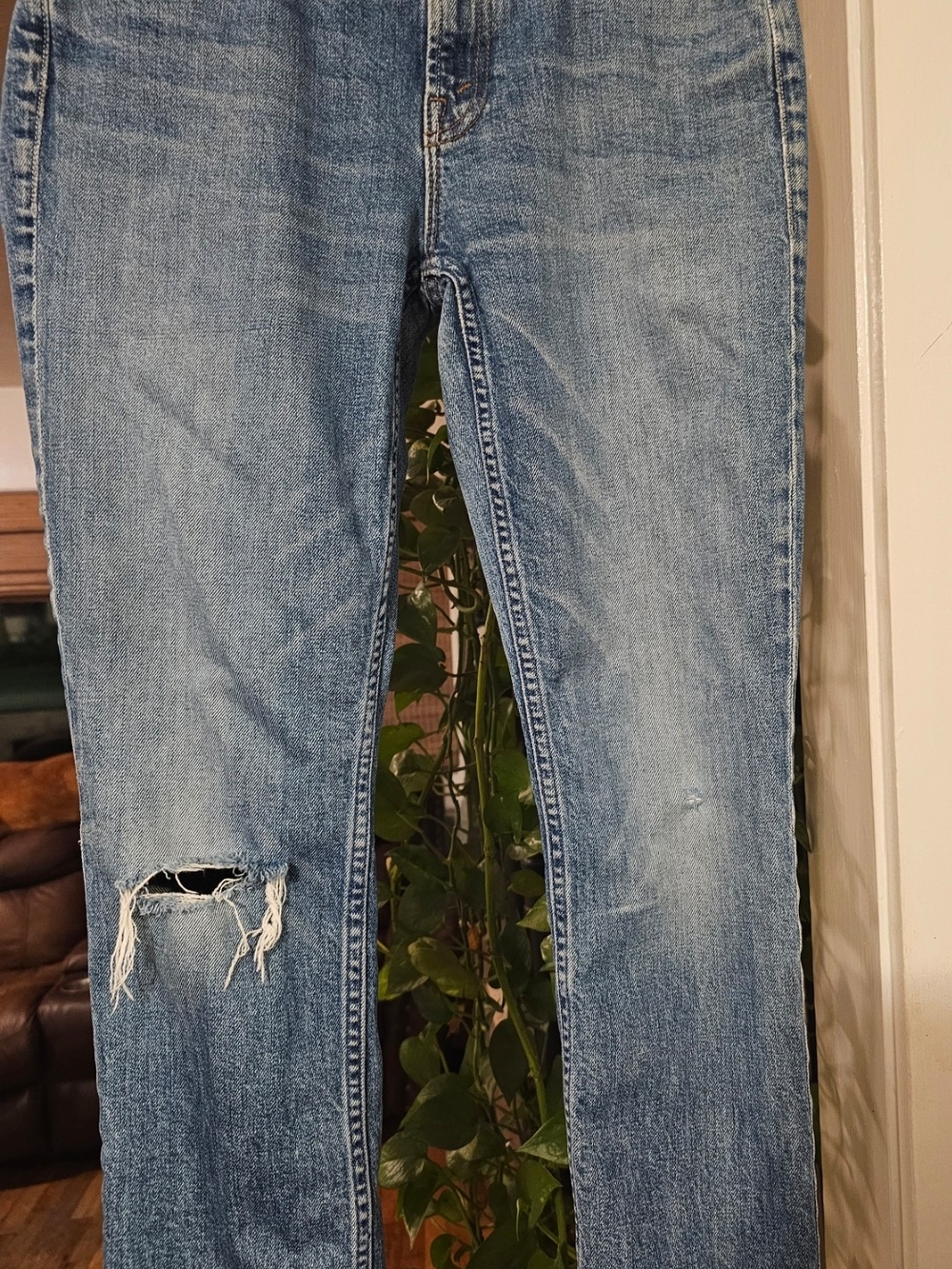 MOTHER SUPERIOR Flirt Chew Light Blue Distressed Straight-Leg Jeans